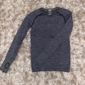 Ivivva grey long sleeve shirt